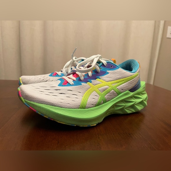 ASICS Novablast 2 - Picture 5 of 10